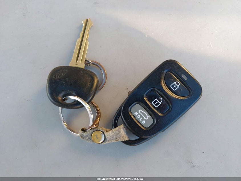 VIN 5NPD74LF5JH261293 2018 HYUNDAI ELANTRA SE