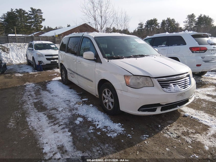 2013 Chrysler Town & Country Touring
