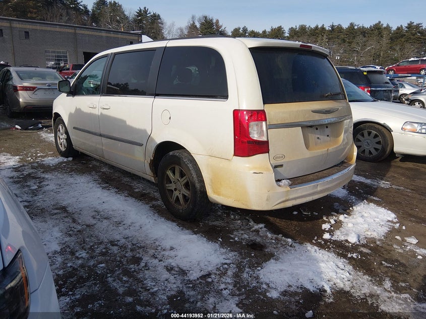 2013 Chrysler Town & Country Touring