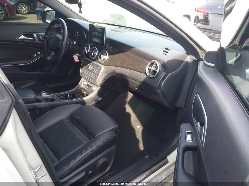 2016 Mercedes-Benz Cla 250