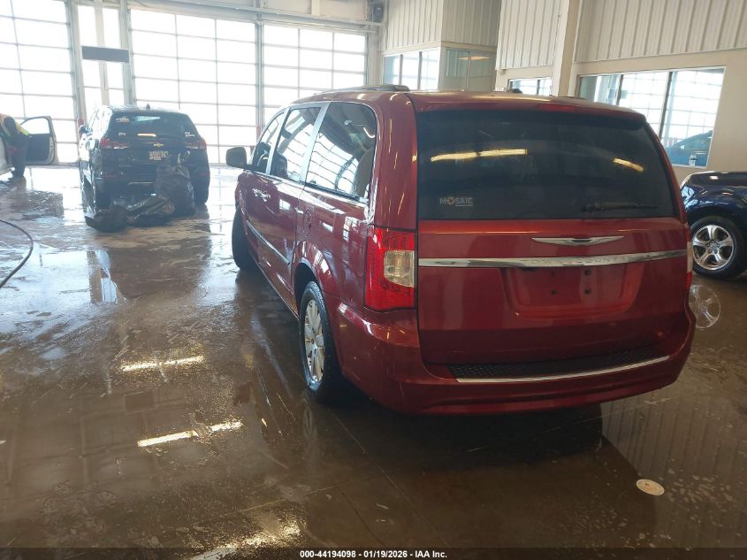 2016 Chrysler Town & Country Touring