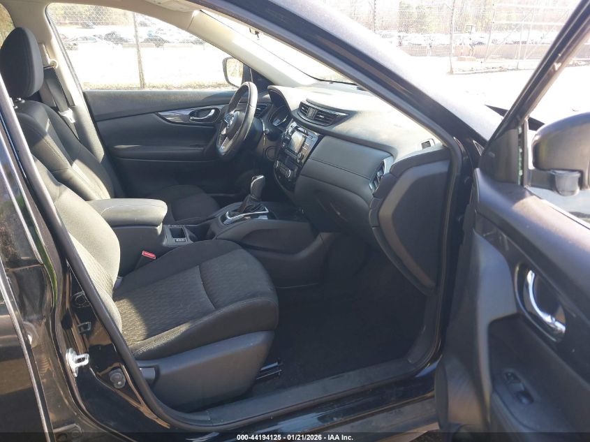 2017 Nissan Rogue Sv