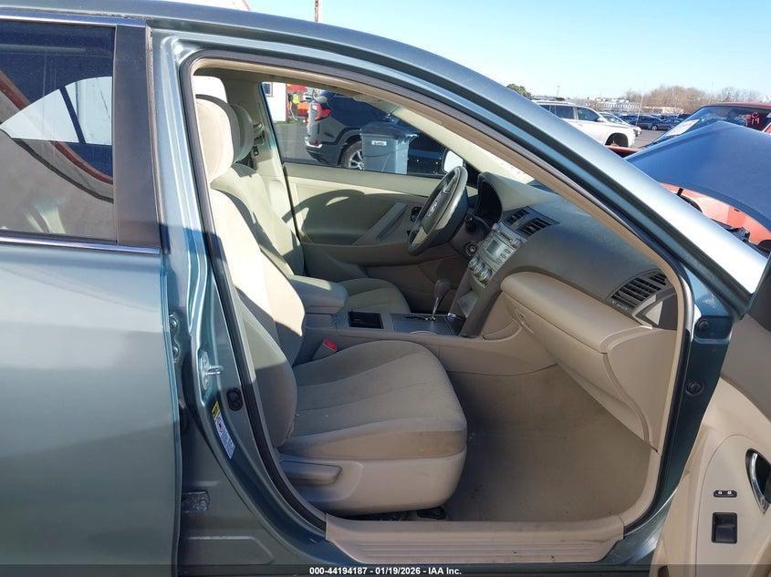 2009 Toyota Camry Le