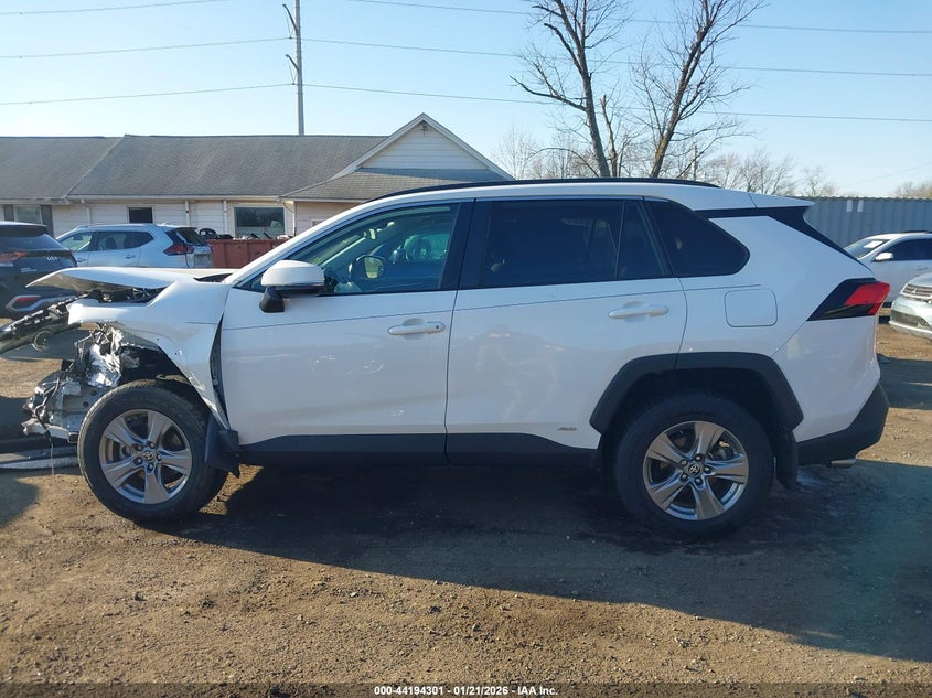 VIN 4T3RWRFV6PU099233 2023 TOYOTA RAV4 HYBRID XLE