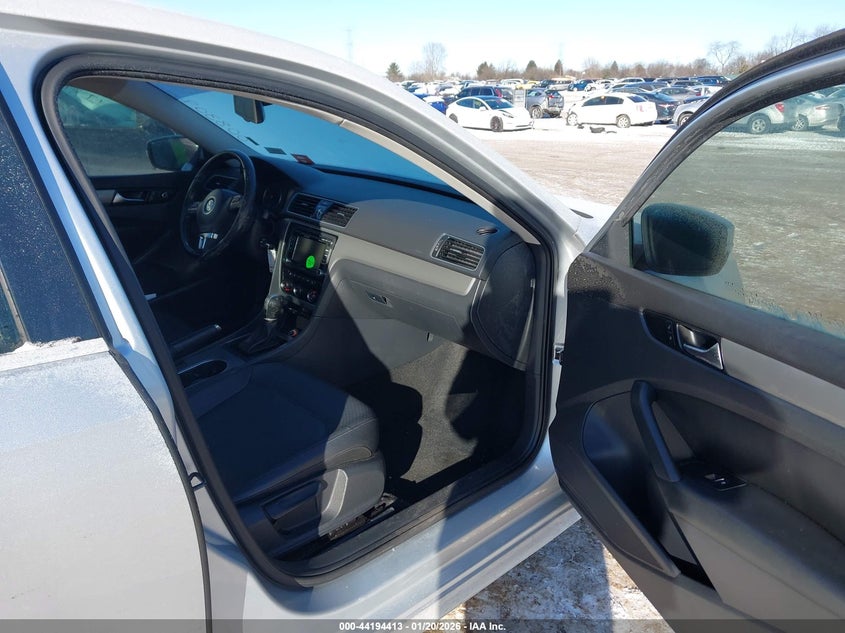 2014 Volkswagen Passat 2.5L Se