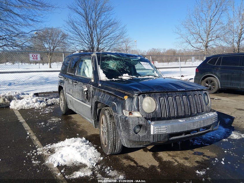 1J8FT48W88D752897 JEEP PATRIOT Photo 1