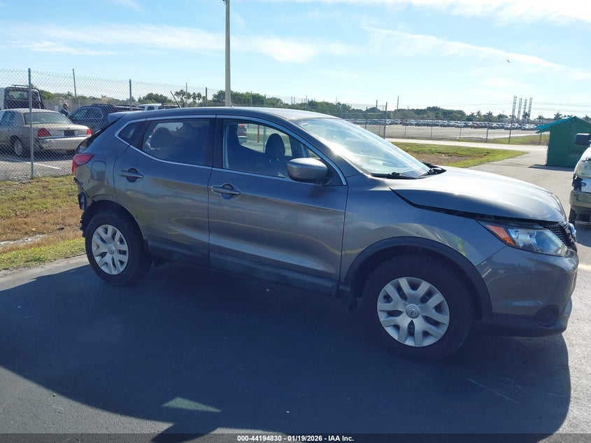 NISSAN ROGUE SPORT S