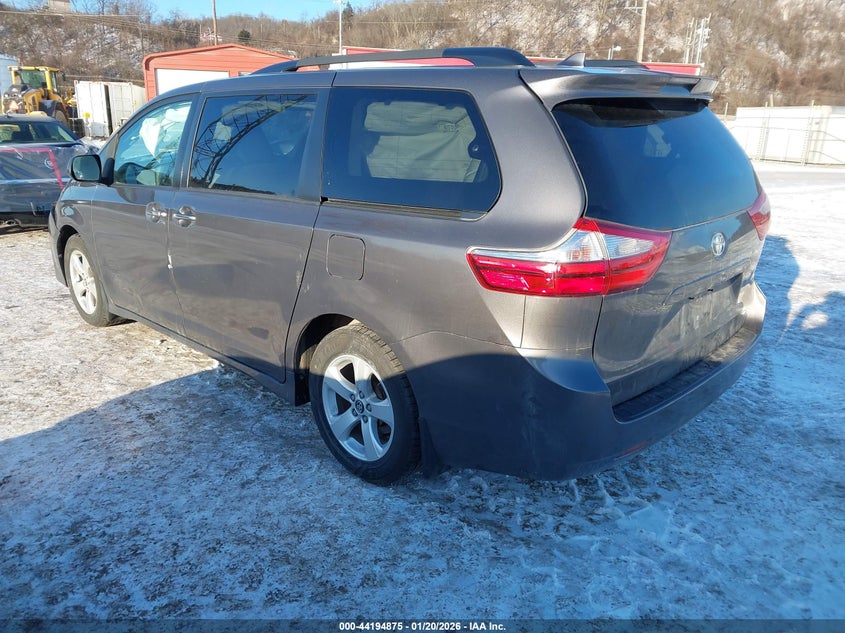 2019 Toyota Sienna Le 8 Passenger