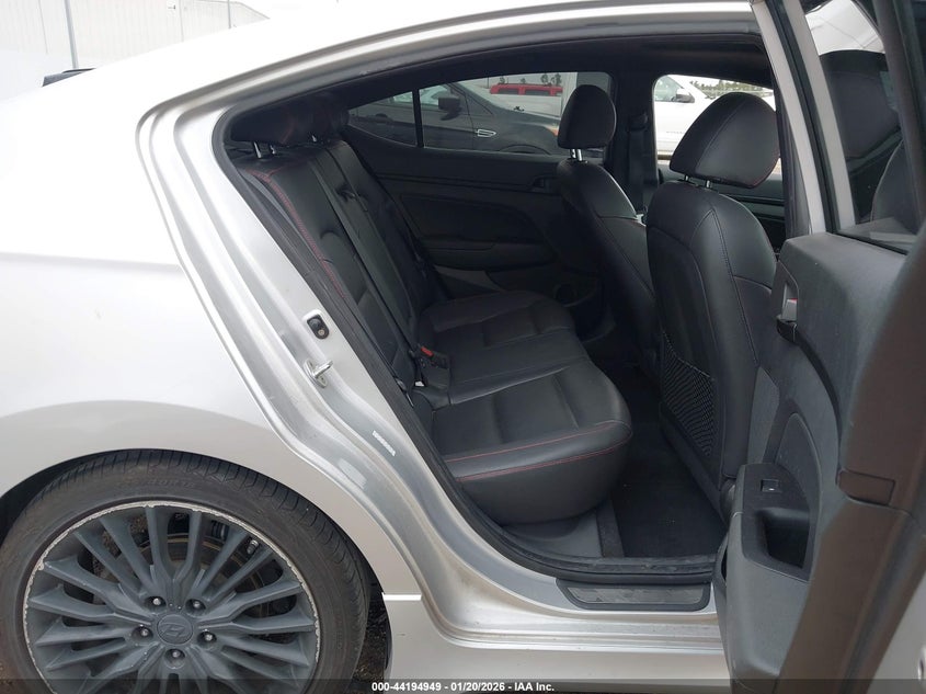 VIN KMHD04LB1JU520820 2018 HYUNDAI ELANTRA SPORT