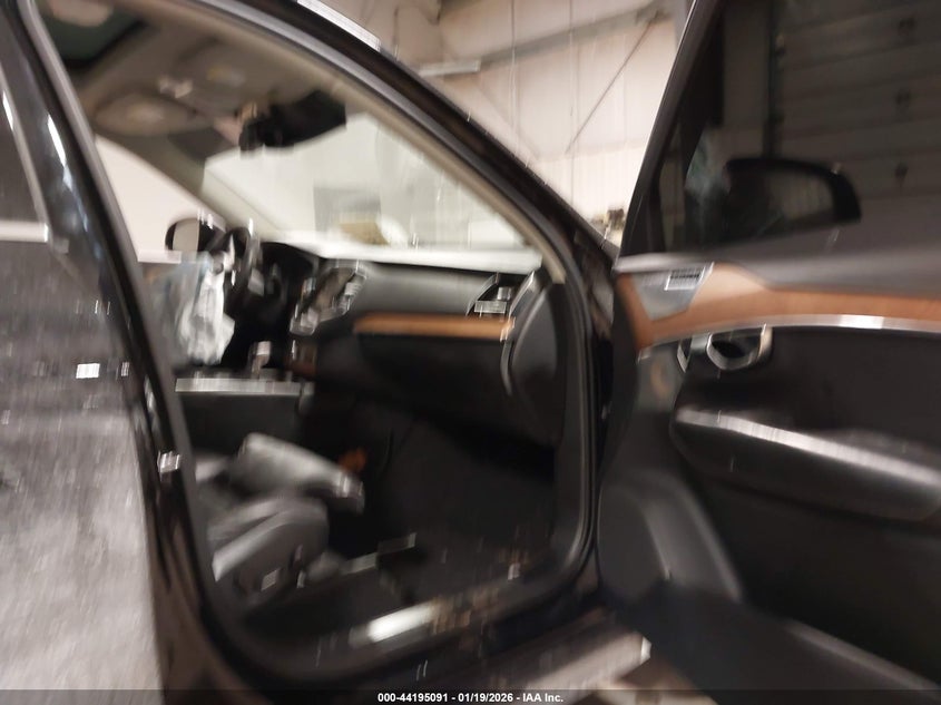 2020 Volvo Xc90 T6 Inscription 6 Passenger