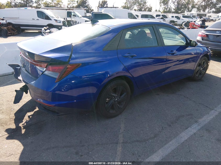 2023 Hyundai Elantra Sel