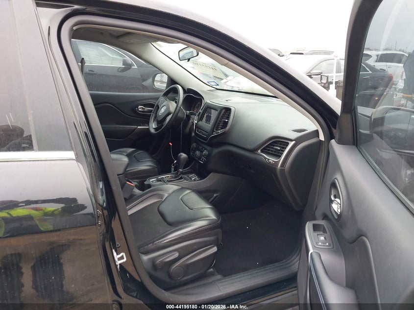 2019 Jeep Cherokee Latitude Plus Fwd