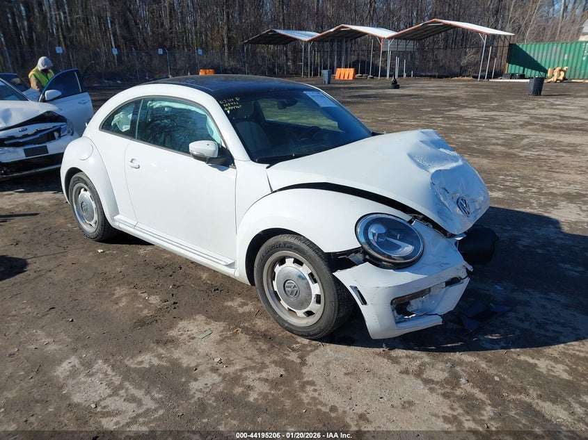 2018 Volkswagen Beetle 2.0T Coast/2.0T S
