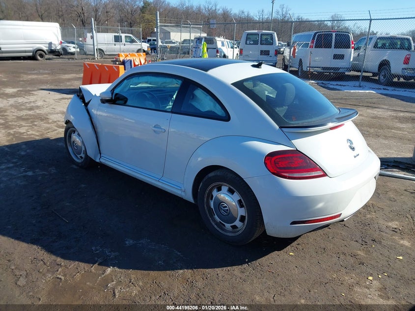 2018 Volkswagen Beetle 2.0T Coast/2.0T S