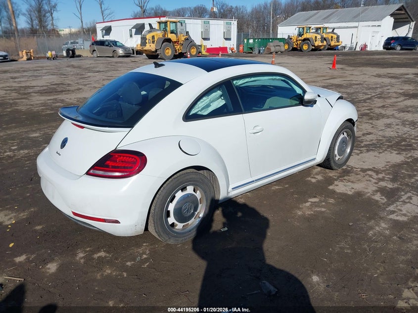 2018 Volkswagen Beetle 2.0T Coast/2.0T S