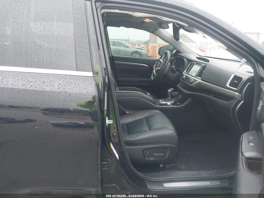 2017 Toyota Highlander Limited