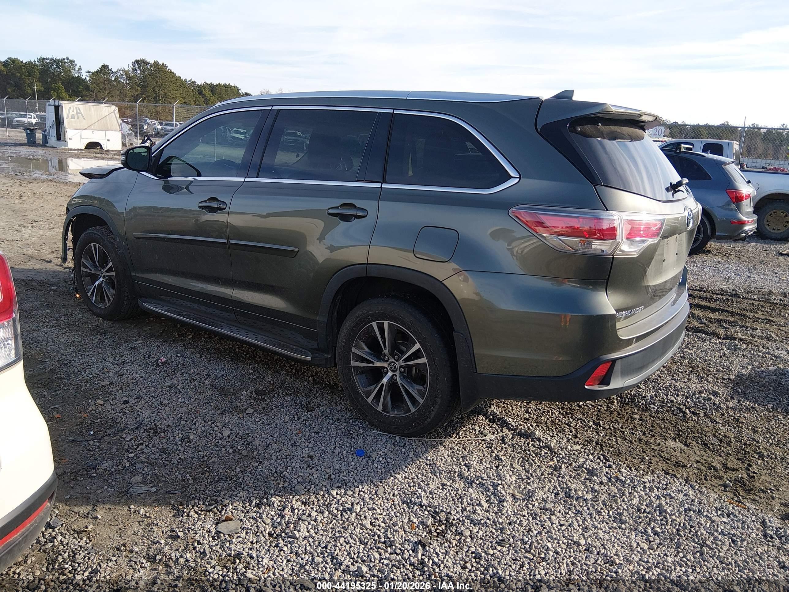 2016 Toyota Highlander Xle V6