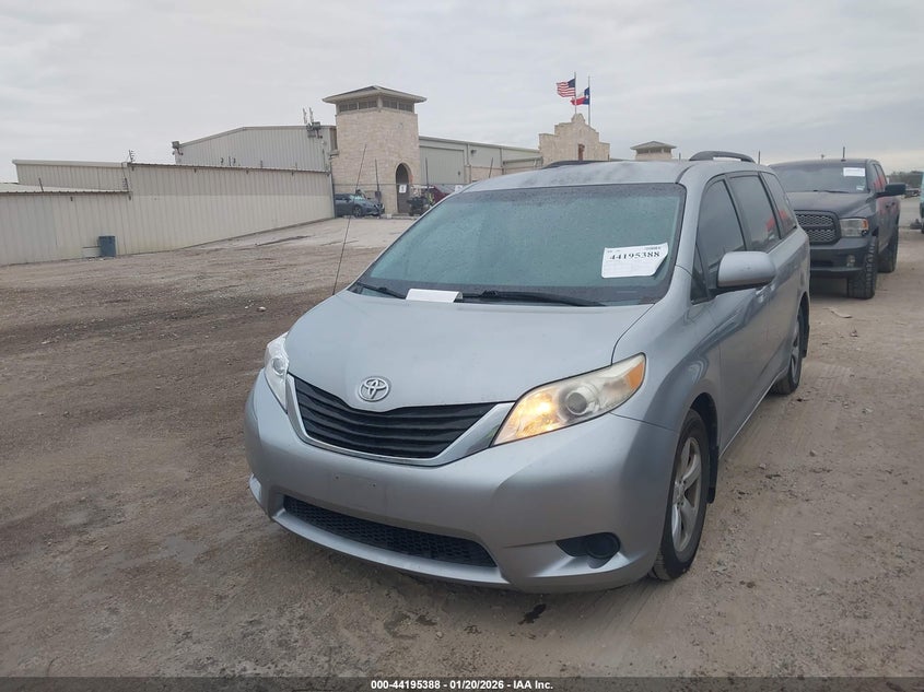 2012 Toyota Sienna Le