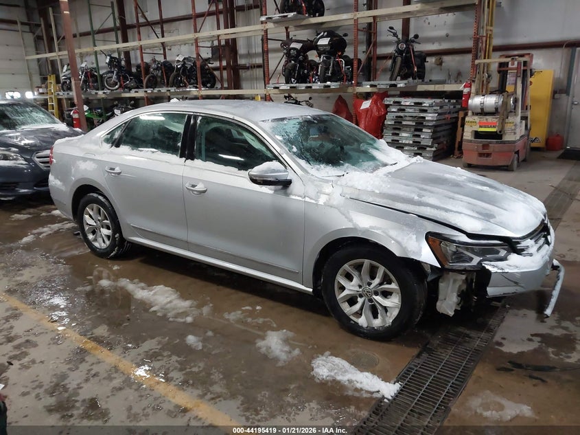 2016 Volkswagen Passat 1.8T S