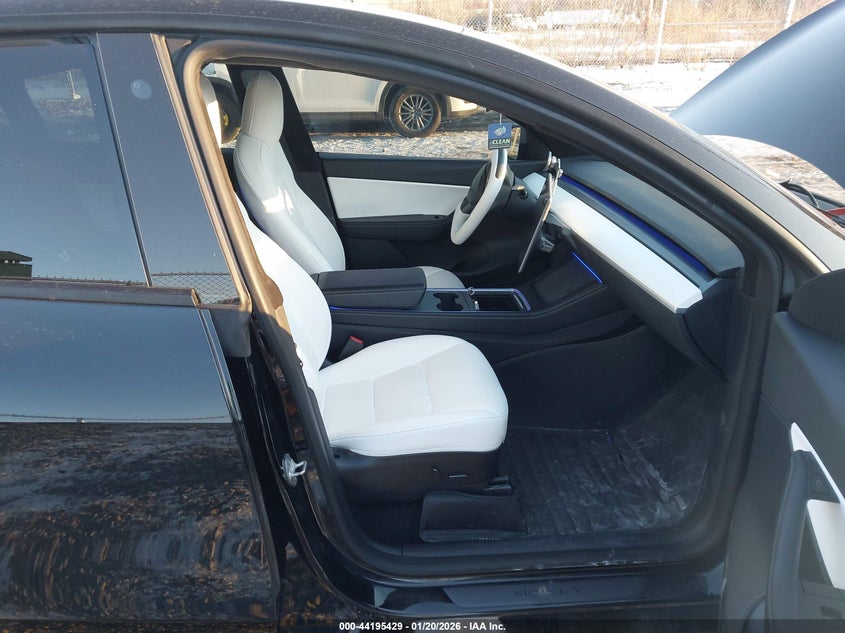 2022 Tesla Model Y Performance Dual Motor All-Wheel Drive