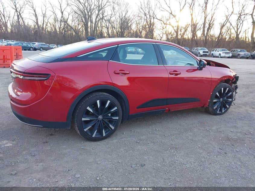 2025 Toyota Crown Platinum