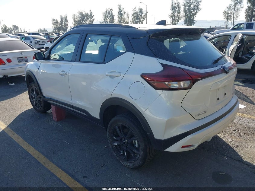 2024 Nissan Kicks Sr Xtronic Cvt