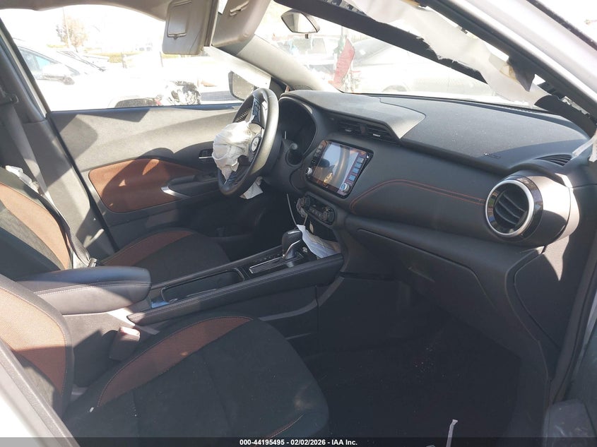 2024 Nissan Kicks Sr Xtronic Cvt