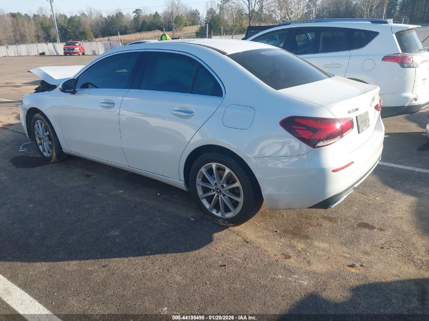 2019 Mercedes-Benz A 220