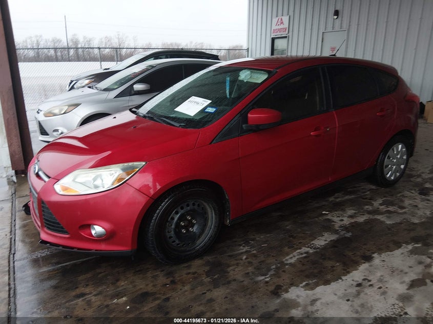 Vin: 1fahp3k21cl284312, lot: 44691674, ford focus se 20122