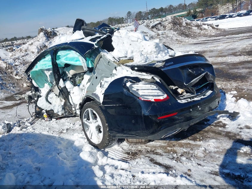2017 Mercedes-Benz E 300 4Matic