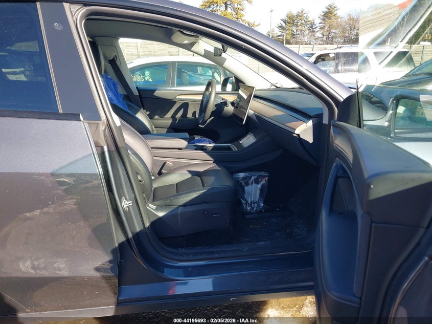 2023 Tesla Model Y Awd/Long Range Dual Motor All-Wheel Drive