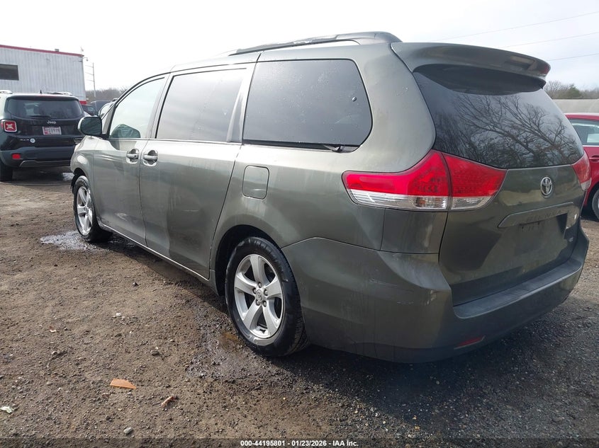 2011 Toyota Sienna Le V6