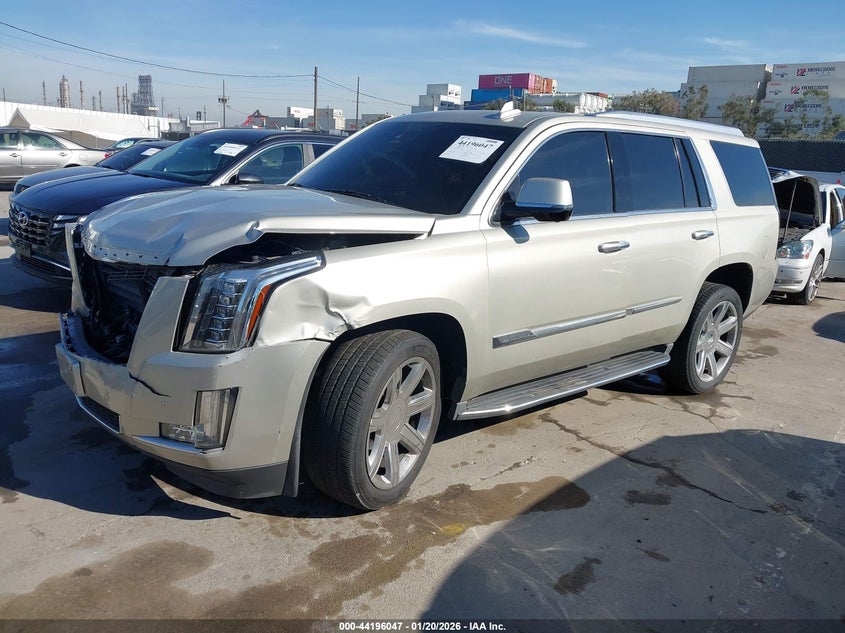 2016 Cadillac Escalade Luxury Collection