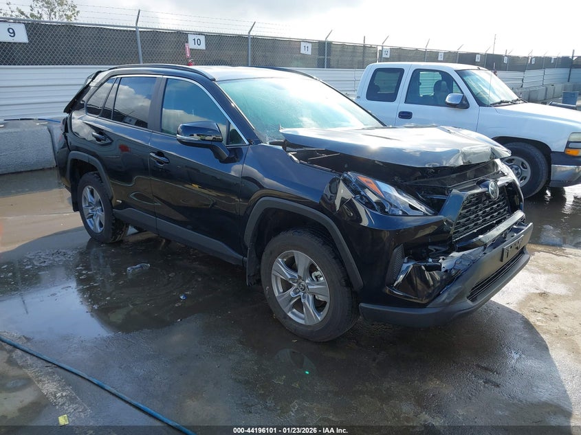 2025 Toyota Rav4 Hybrid Le