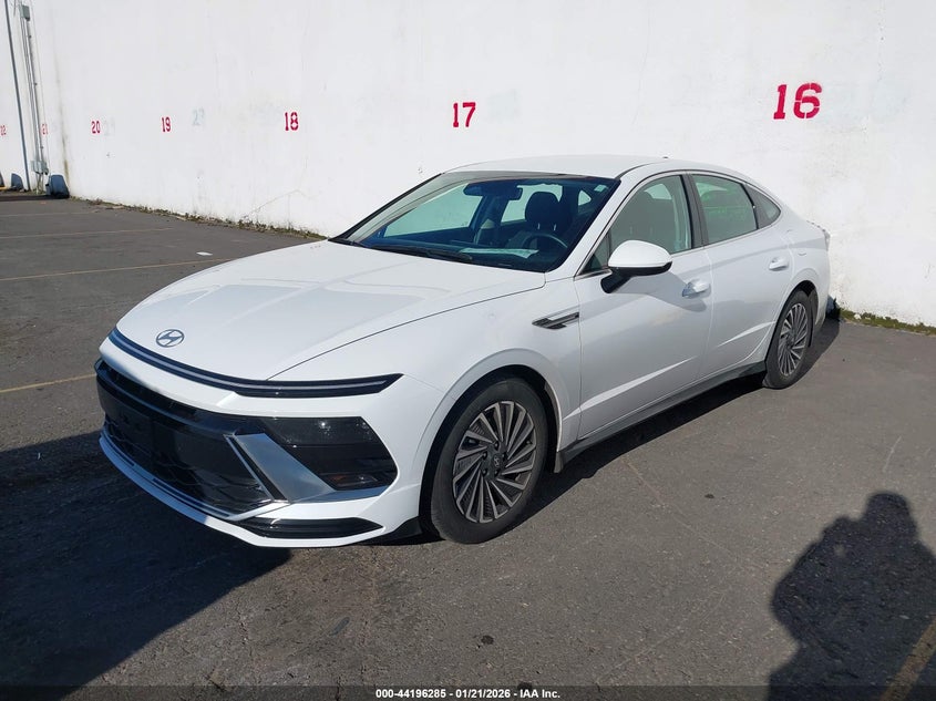 2025 Hyundai Sonata Hybrid Sel