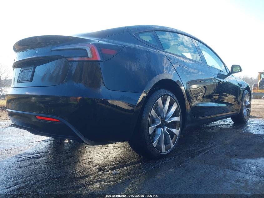 2025 Tesla Model 3 Long Range Rear-Wheel Drive/Standard Rear-Wheel Drive