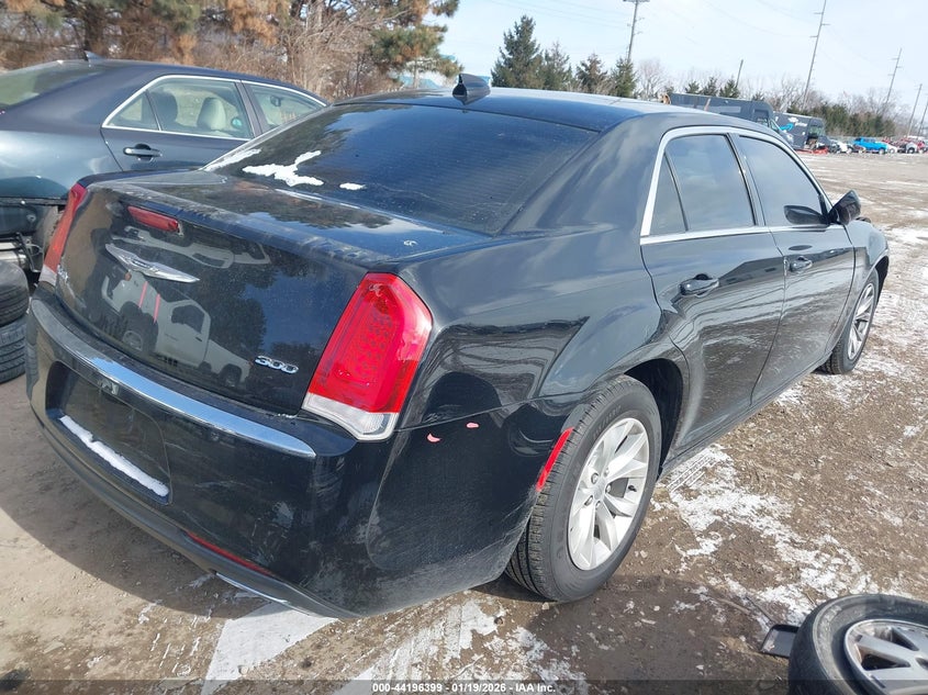 Vin: 2c3ccaag6fh868163, lot: 44692400, chrysler 300 limited 20154
