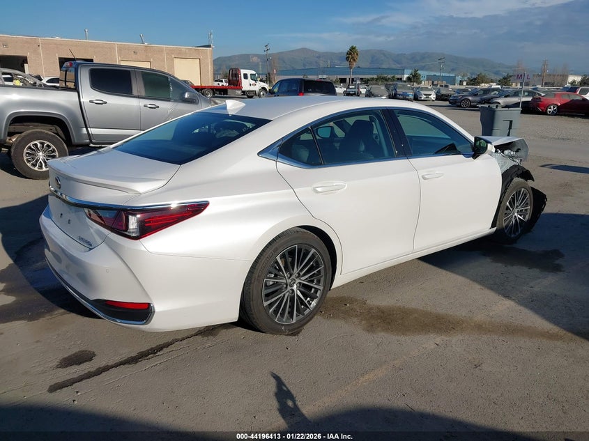 2025 Lexus Es 300H