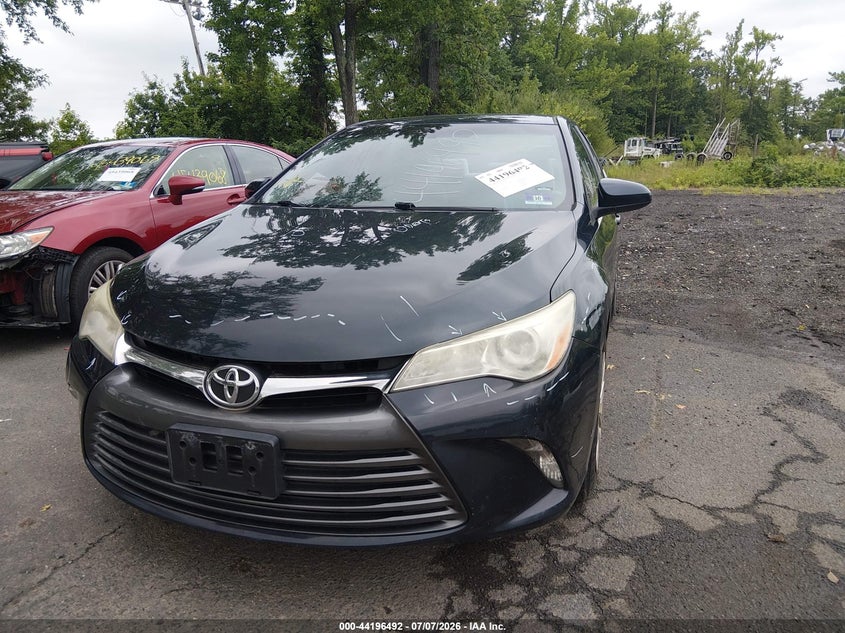 2016 Toyota Camry Le 4T1BF1FK3GU116605 photo 1