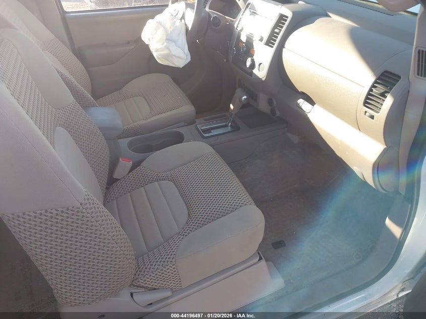 2015 Nissan Frontier Sv