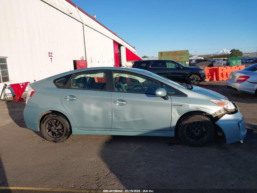 TOYOTA PRIUS - zdjęcie 13