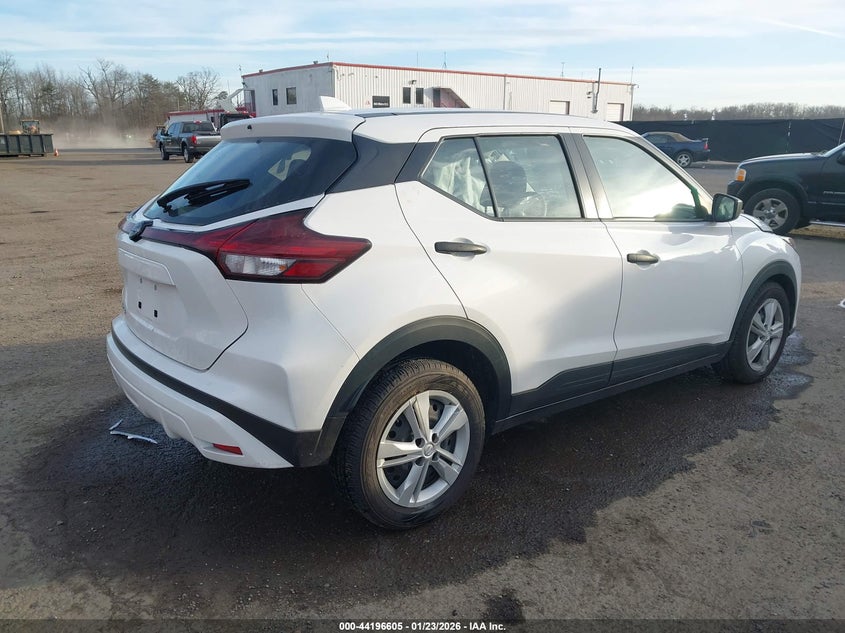 2024 Nissan Kicks S Xtronic Cvt