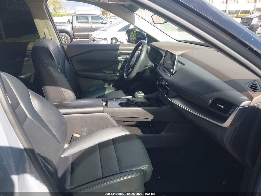 2023 Nissan Rogue Sv Fwd