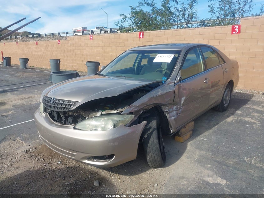 2004 Toyota Camry Le