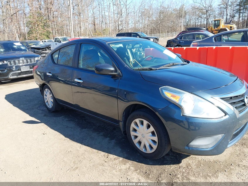 2015 Nissan Versa 1.6 Sv