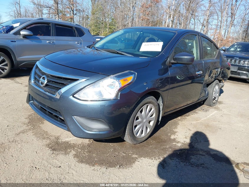 2015 Nissan Versa 1.6 Sv