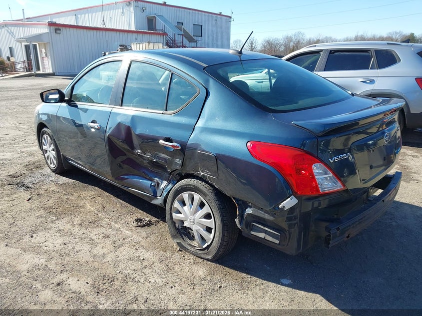 2015 Nissan Versa 1.6 Sv