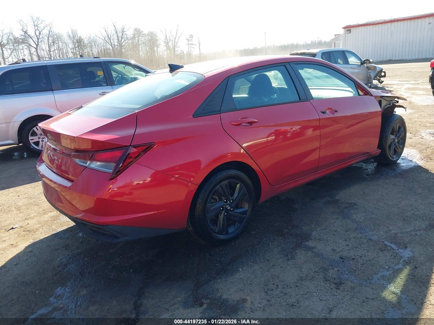 2022 Hyundai Elantra Sel