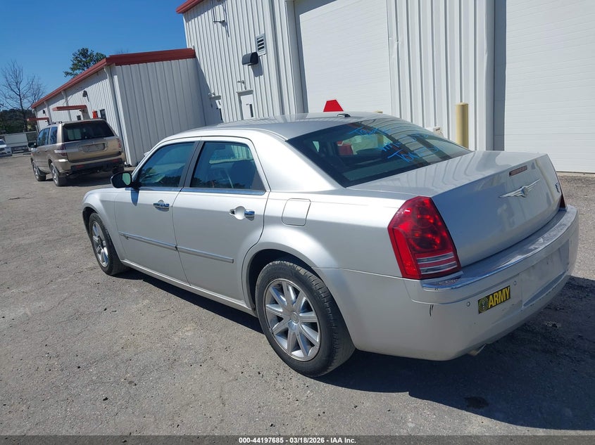 Vin: 2c3ca6ct4ah154568, lot: 44693686, chrysler 300c hemi 20103