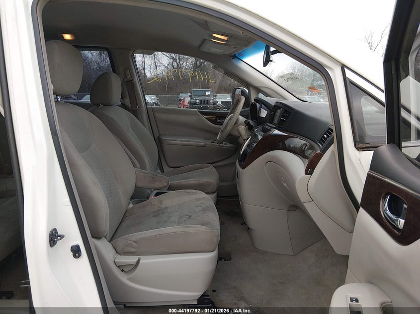 2014 Nissan Quest S